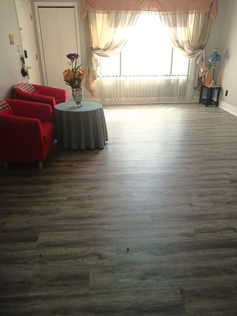 Tiny photo for 9330 HAMILTON Court #E, Des Plaines, IL 60016 (MLS # 12500475)