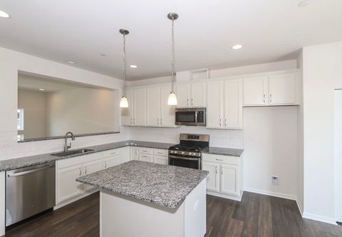 Tiny photo for 3S616 Everton Drive, Warrenville, IL 60555 (MLS # 12563911)