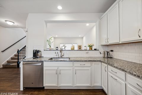 Tiny photo for 3S616 Everton Drive, Warrenville, IL 60555 (MLS # 12563911)