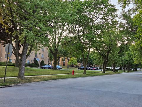 Tiny photo for 931 W Arquilla Drive #415, Glenwood, IL 60425 (MLS # 12376275)