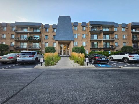 Photo of 931 W Arquilla Drive #415, Glenwood, IL 60425 (MLS # 12376275)