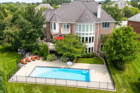 Tiny photo for 151 Palmer Circle, Vernon Hills, IL 60061 (MLS # 12734691)