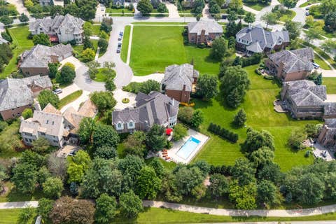 Tiny photo for 151 Palmer Circle, Vernon Hills, IL 60061 (MLS # 12734691)
