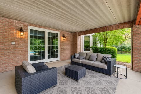 Tiny photo for 151 Palmer Circle, Vernon Hills, IL 60061 (MLS # 12734691)