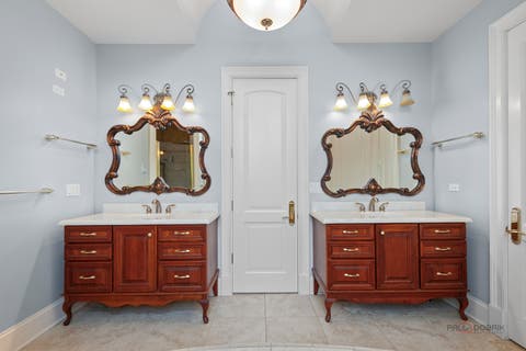 Tiny photo for 151 Palmer Circle, Vernon Hills, IL 60061 (MLS # 12734691)