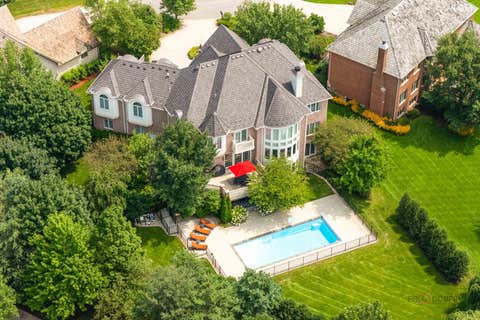 Photo of 151 Palmer Circle, Vernon Hills, IL 60061 (MLS # 12734691)