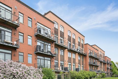 Photo of 1830 N Winchester Avenue #216, Chicago, IL 60622 (MLS # 12647490)