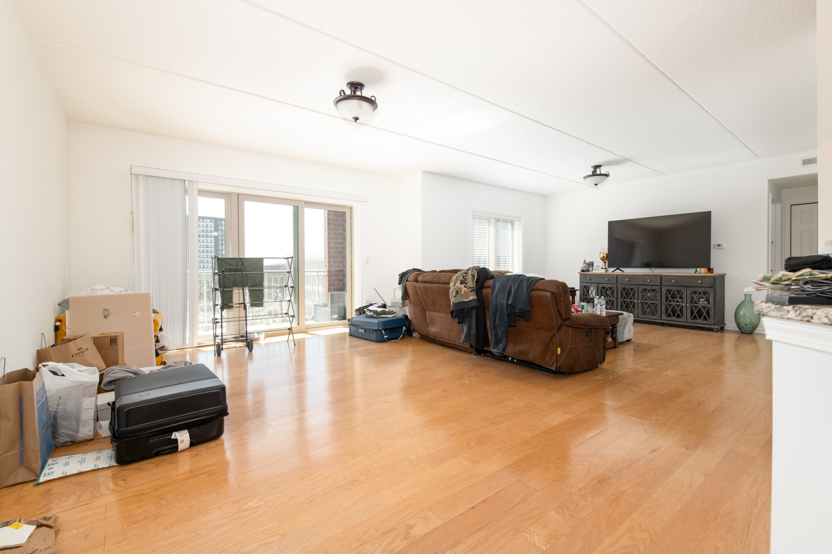 8727 W Bryn Mawr Avenue 507