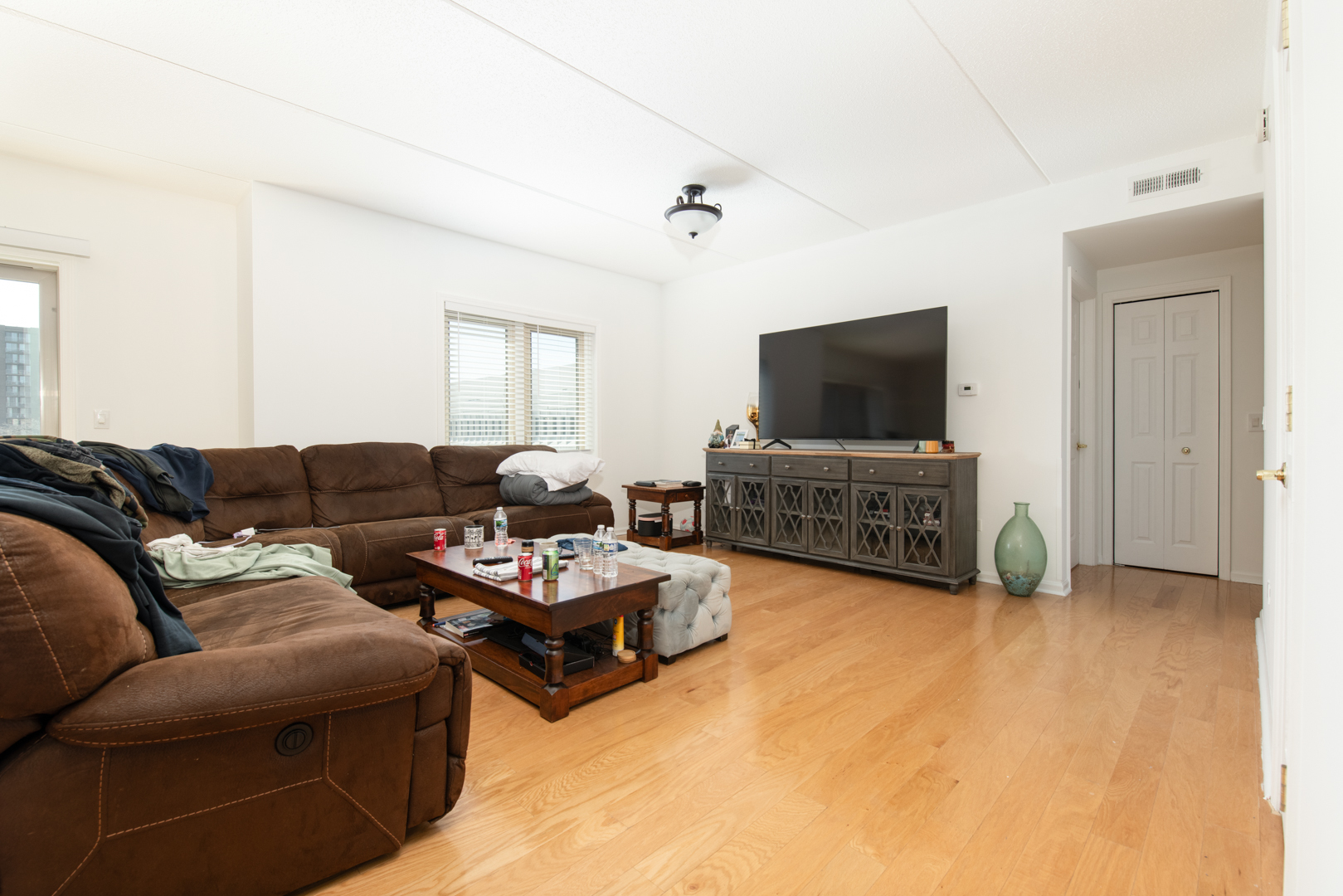 8727 W Bryn Mawr Avenue 507