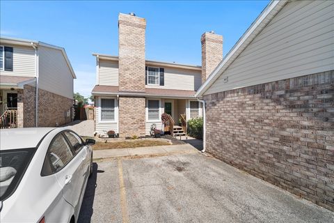 Tiny photo for 903 N Linden Street #232, Normal, IL 61761 (MLS # 12473367)