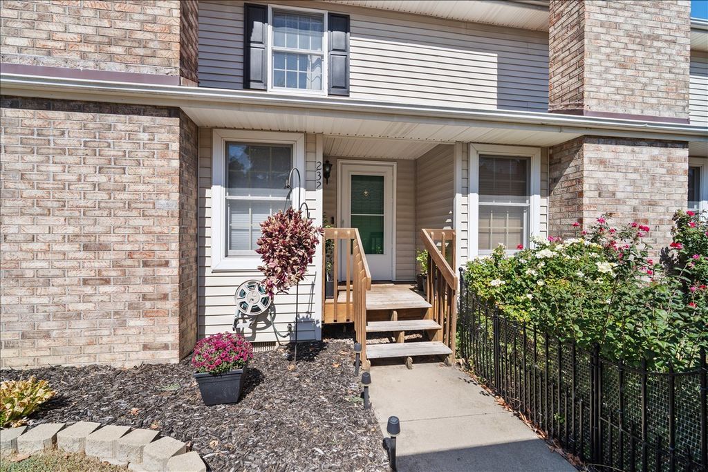 Photo for 903 N Linden Street #232, Normal, IL 61761 (MLS # 12473367)