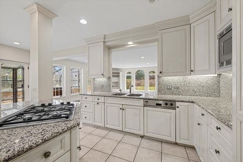 Tiny photo for 396 Sheridan Road, Glencoe, IL 60022 (MLS # 12618027)