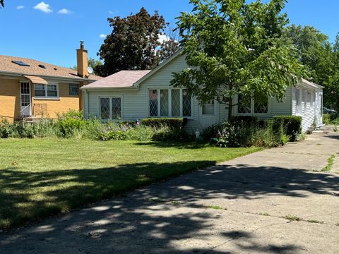 A home in Schiller Park