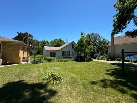 A home in Schiller Park