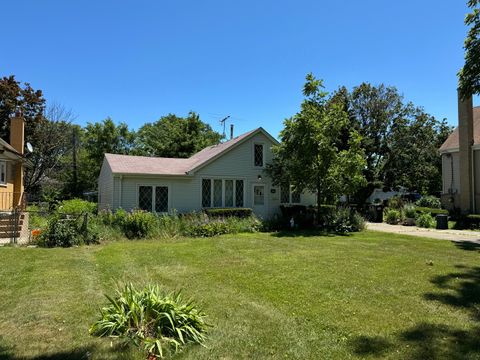 A home in Schiller Park