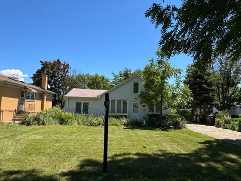 A home in Schiller Park