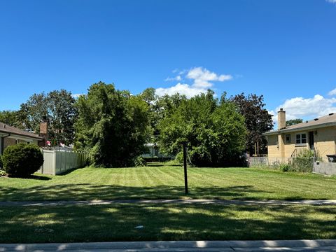 A home in Schiller Park