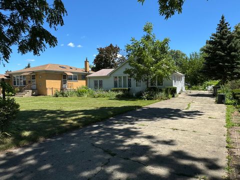 A home in Schiller Park