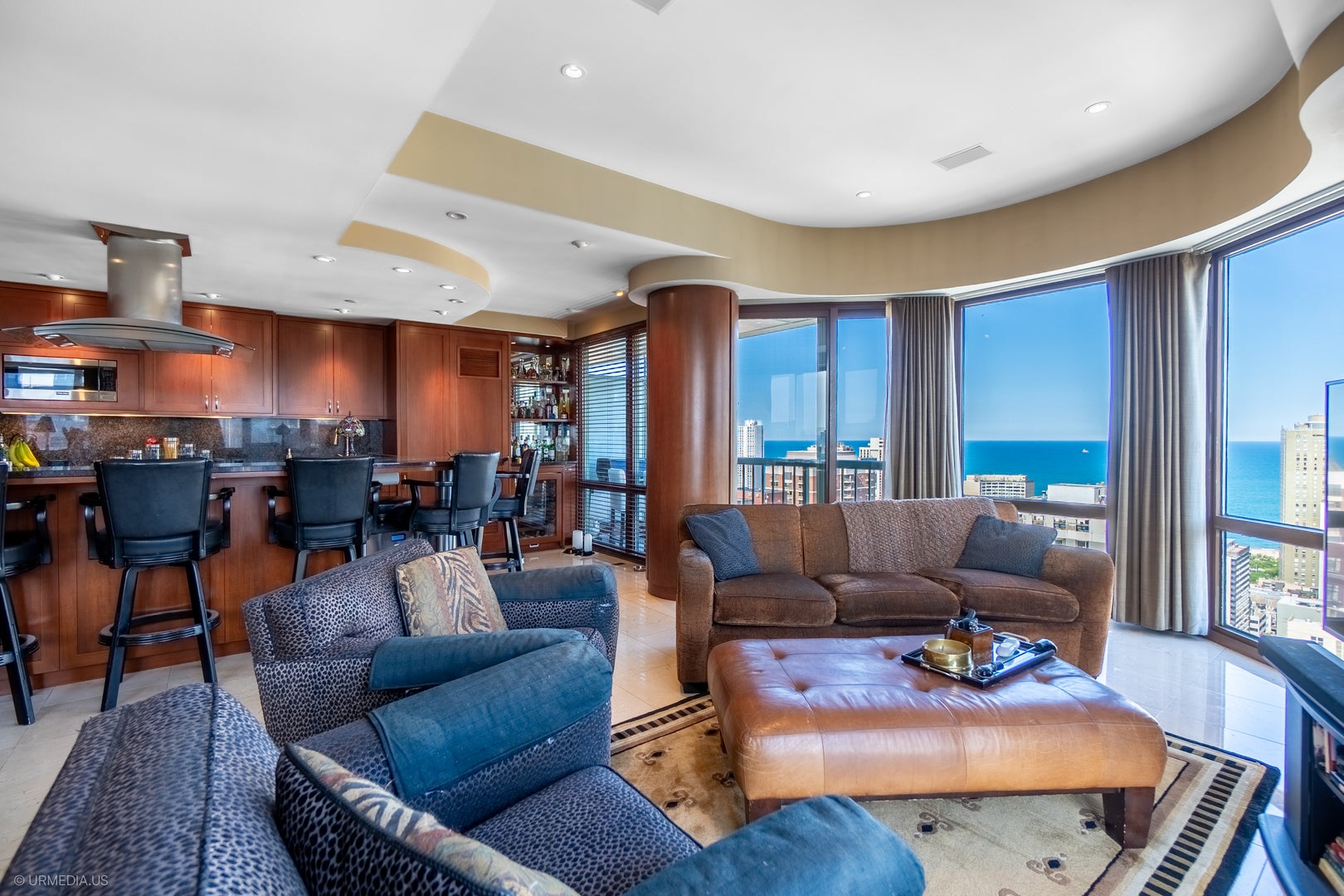 111 W Maple Street 3402-3404