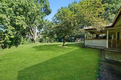 Tiny photo for 824 Oxford Street, Downers Grove, IL 60516 (MLS # 12509641)