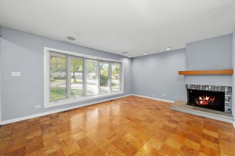 Tiny photo for 824 Oxford Street, Downers Grove, IL 60516 (MLS # 12509641)