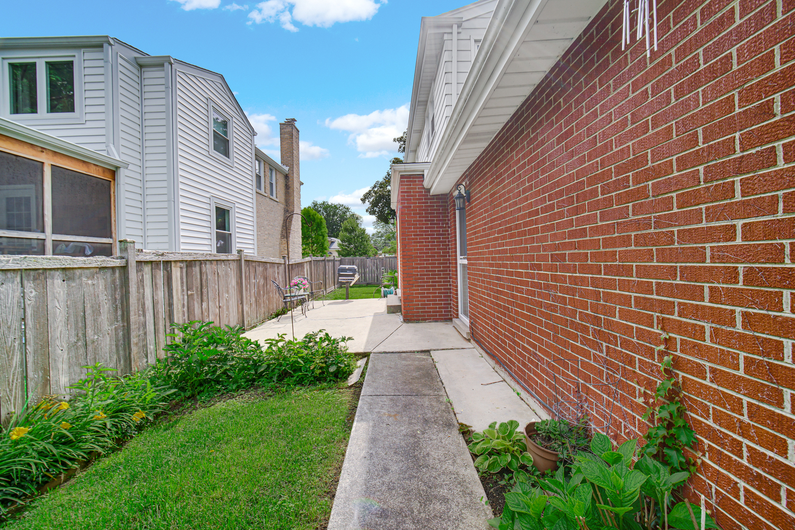 1800 W Sibley Street