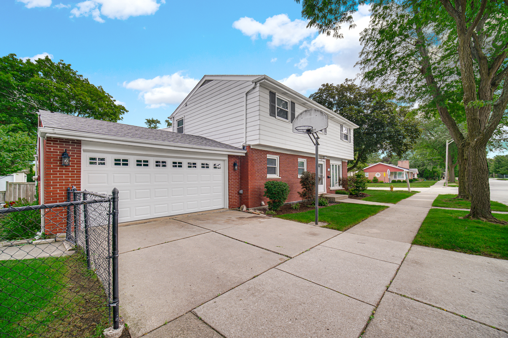 1800 W Sibley Street