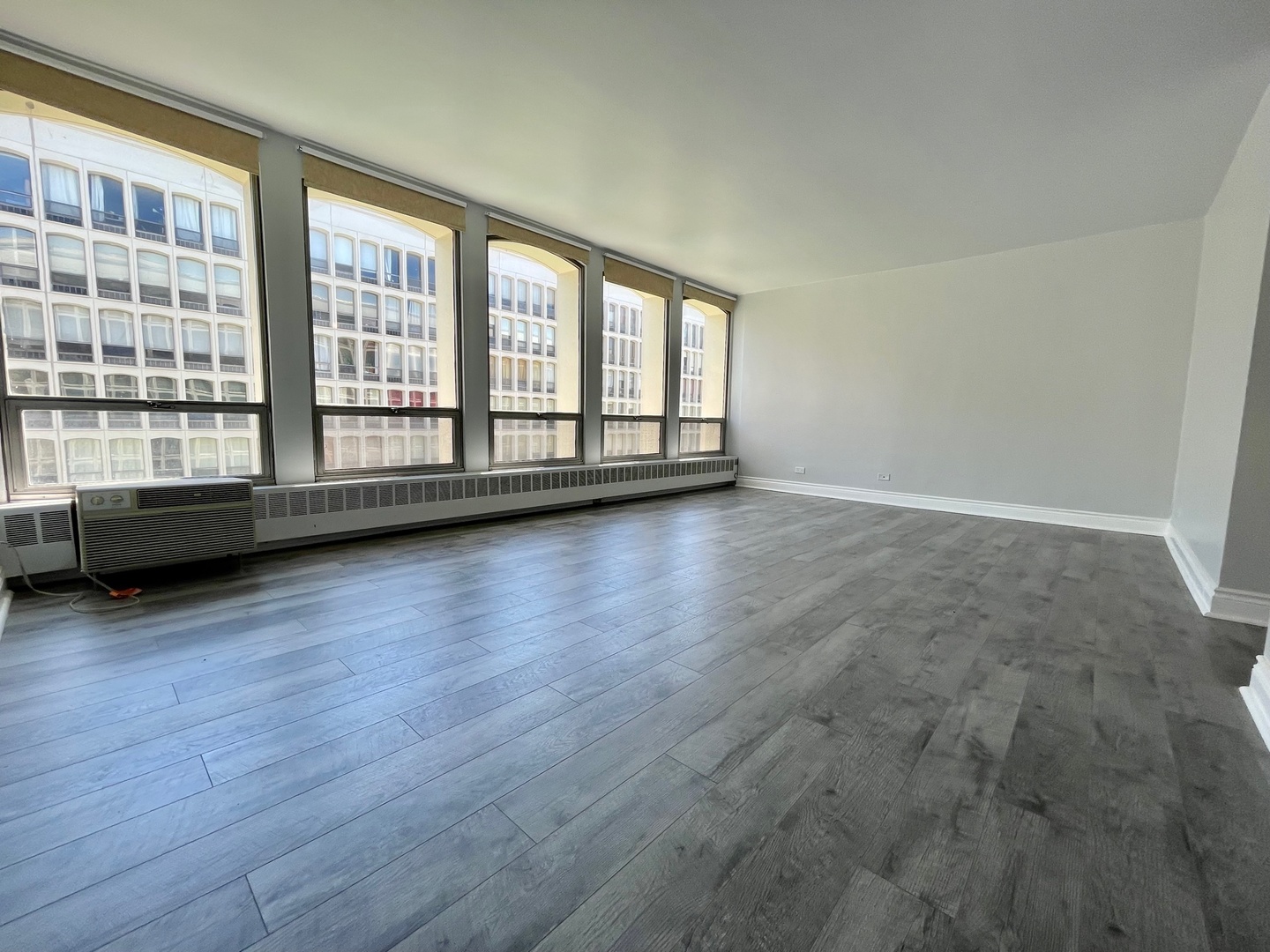 1401 E 55th Street 714
