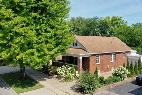 Tiny photo for 443 W Water Street, Kankakee, IL 60901 (MLS # 12411429)