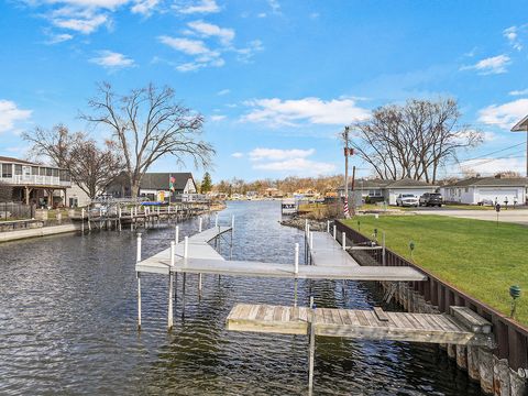 Tiny photo for 3000 Miller Drive, McHenry, IL 60050 (MLS # 12435861)