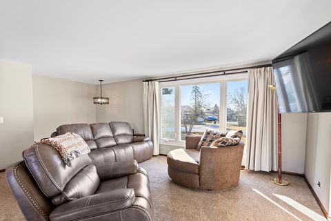 Tiny photo for 3000 Miller Drive, McHenry, IL 60050 (MLS # 12435861)