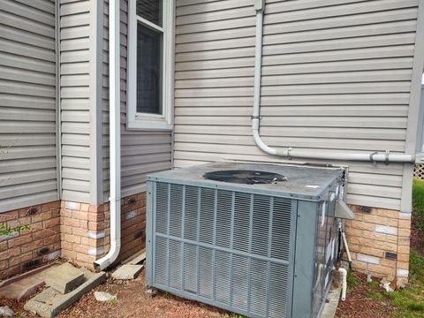 Tiny photo for 201 South 4th Street, Vienna, IL 62995 (MLS # 12593442)