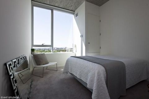 Tiny photo for 1345 S Wabash Avenue #910, Chicago, IL 60605 (MLS # 12608278)