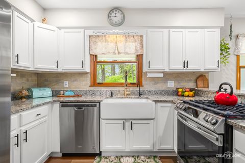 Tiny photo for 41W880 White Oak Lane, St. Charles, IL 60175 (MLS # 12630436)