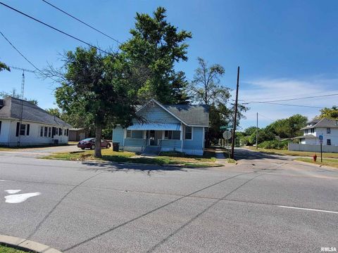 Photo of 410 N UNIVERSITY Street, Carbondale, IL 62901 (MLS # EB459140)