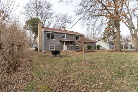Tiny photo for 719 Webster Street, Algonquin, IL 60102 (MLS # 12585050)