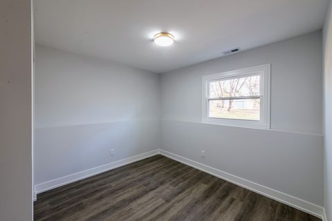 Tiny photo for 719 Webster Street, Algonquin, IL 60102 (MLS # 12585050)