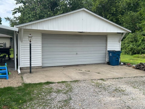 Tiny photo for 11 Holiday Terrace, Centralia, IL 62801 (MLS # 12682360)