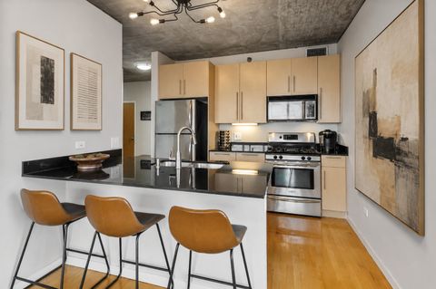 Tiny photo for 1845 S MICHIGAN Avenue #1605, Chicago, IL 60616 (MLS # 12678531)