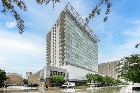 Photo of 1845 S MICHIGAN Avenue #1605, Chicago, IL 60616 (MLS # 12678531)