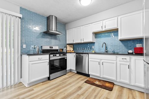 Tiny photo for 4830 Crown Point Circle, Roscoe, IL 61073 (MLS # 12462835)