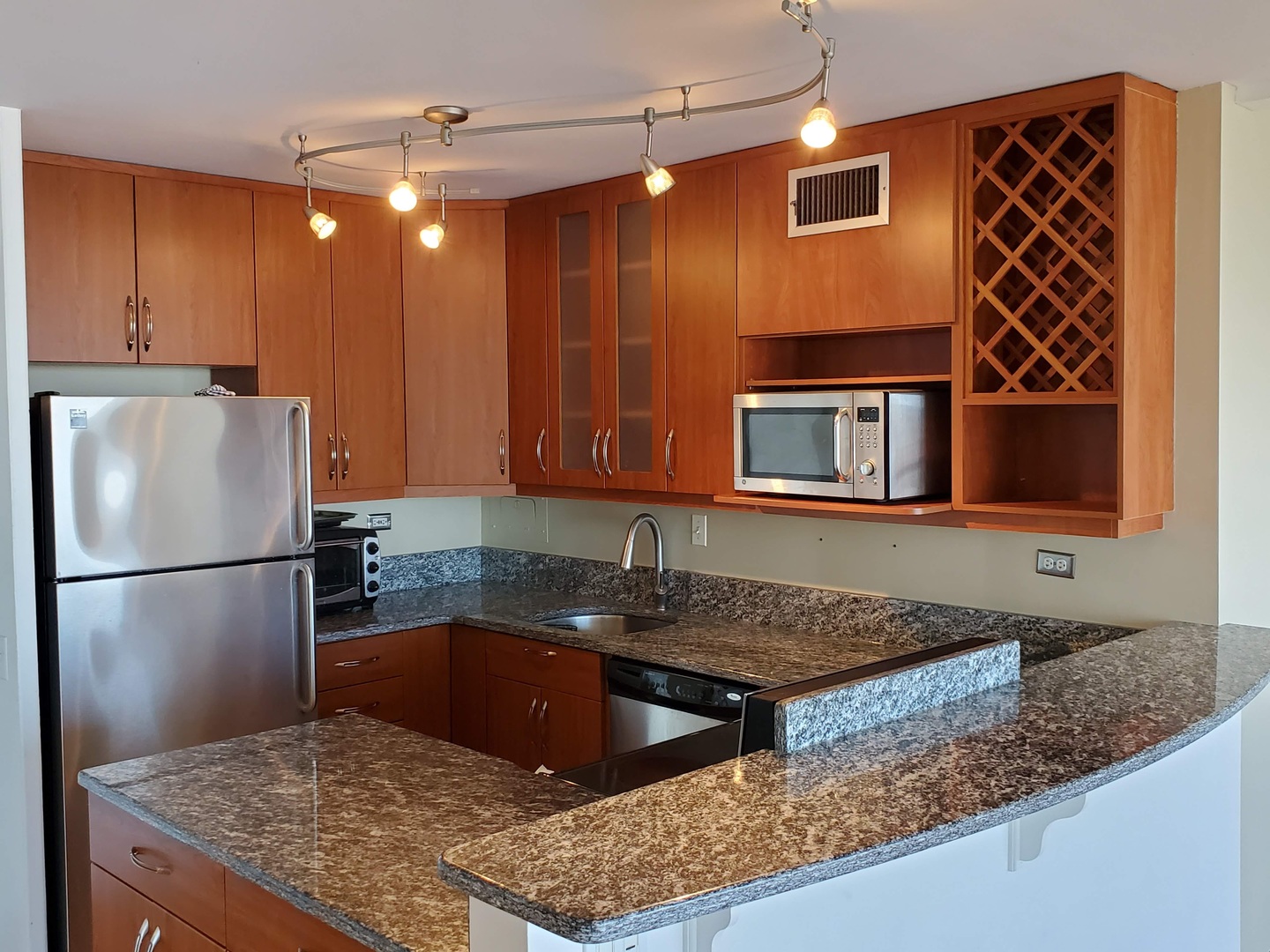 340 W Diversey Parkway 2718