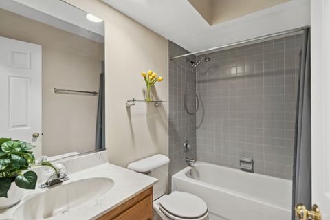 Tiny photo for 810 Braeman Court #0, Libertyville, IL 60048 (MLS # 12500405)