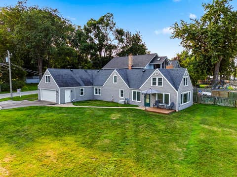 Photo of 4400 Riverside Drive, Crystal Lake, IL 60014 (MLS # 12727306)