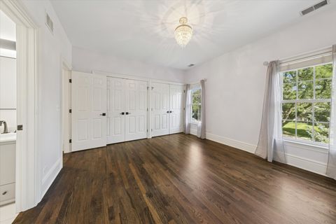 Tiny photo for 910 S Park Avenue, Hinsdale, IL 60521 (MLS # 12493965)
