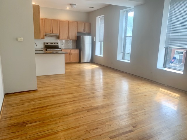 3055 N SHEFFIELD Avenue 2D