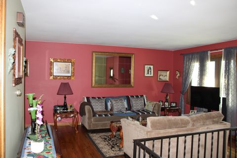 Tiny photo for 318 Marshall Road, Bensenville, IL 60106 (MLS # 12484743)