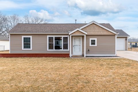 Photo of 12 SUBURBAN HEIGHTS, Milan, IL 61264 (MLS # 12628481)