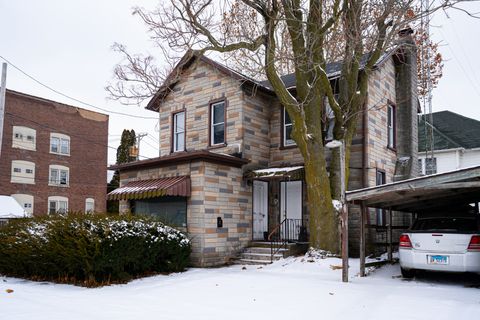 Tiny photo for 4 E Clark Street, Freeport, IL 61032 (MLS # 12450098)