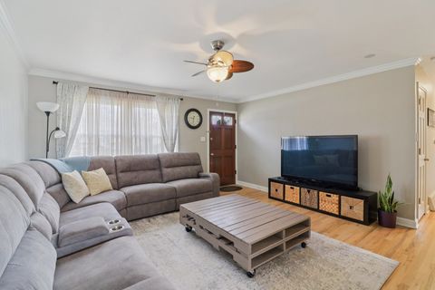 Tiny photo for 30W221 Claymore Lane, Naperville, IL 60563 (MLS # 12601361)